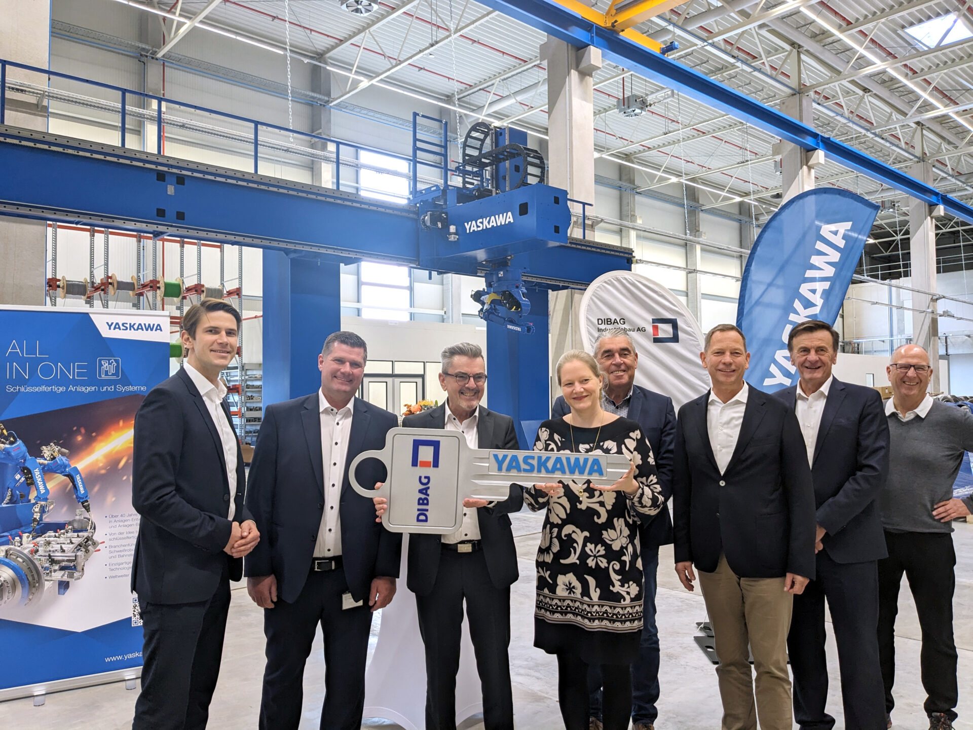 DIBAG-NEWS-Schlüsselübergabe-Yaskawa-Werkhalle-Allershausen-3